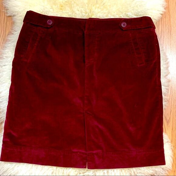 American Eagle maroon velvet chino style skirt - Picture 1 of 8